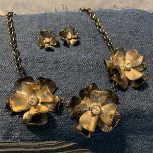 Flower Necklace & Earring Set